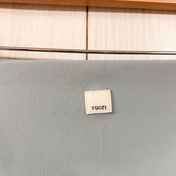 Vuori Studio Pocket Leggings in Light Blue - Picture 5 of 8